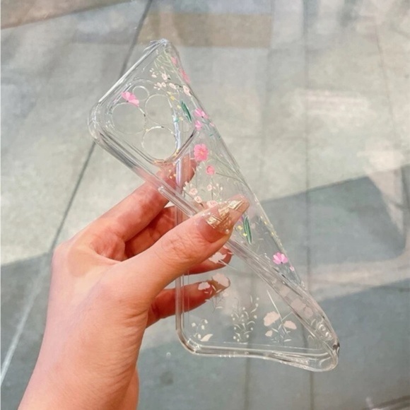 ⚠️Clearance🌟iPhone 13/Pro/Pro Max Floral iPhone Case - Picture 4 of 4